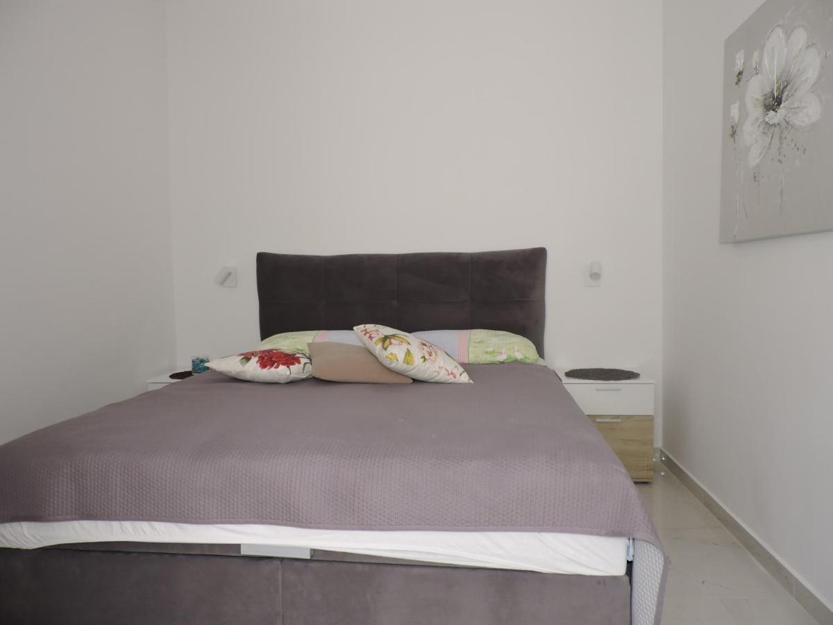 Berat Apartment Vodnjan Exterior photo
