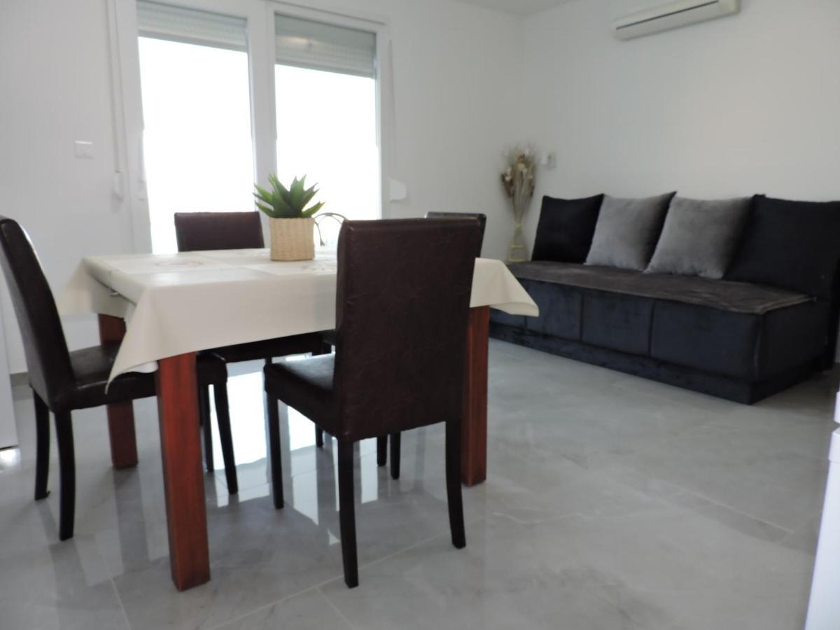 Berat Apartment Vodnjan Exterior photo